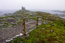 CANADA;NEWFOUNDLAND;ROSE_BLANCHE_HARBOUR_LE_COU;LIGHTHOUSE;PATH;FENCE;WATER;CABO